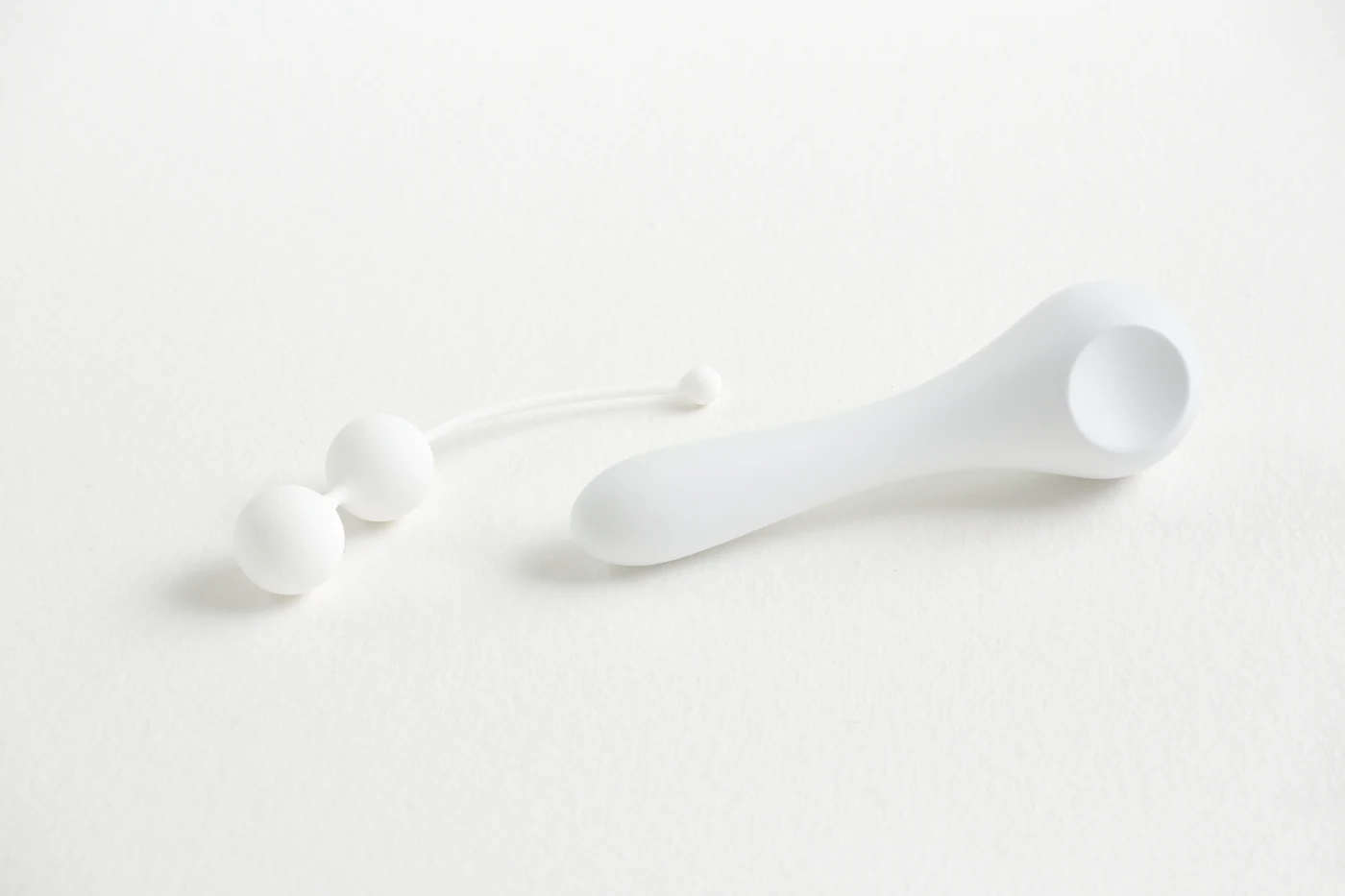 2014_vibrator&venus balls_by jan pribylsky
