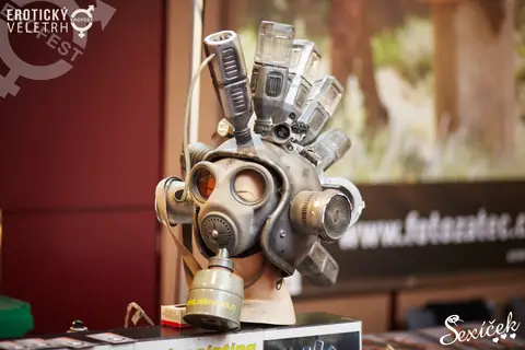 Erotický veletrh 2015 — fotografie 16 z 36