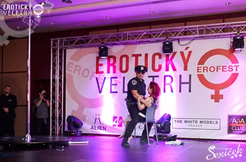 Erotický veletrh 2015 — fotografie 25 z 316