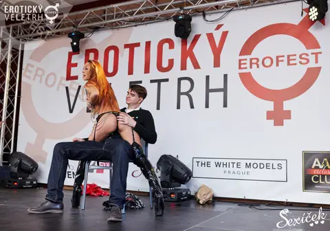 Erotický veletrh 2015 — fotografie 54 z 316