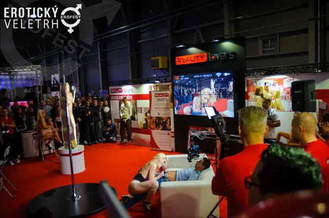 Erotický veletrh 2016 — fotografie 24 z 36