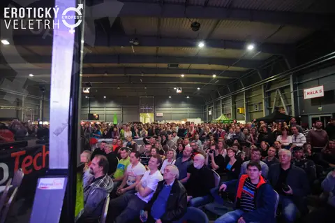 Erotický veletrh 2016 — fotografie 9 z 92