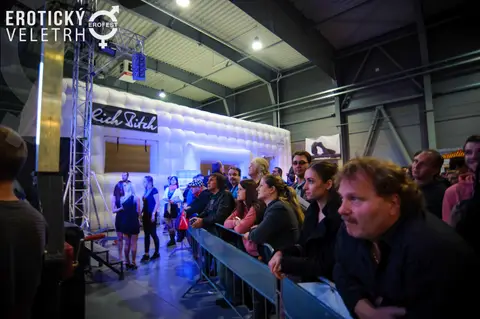 Erotický veletrh 2016 — fotografie 60 z 92