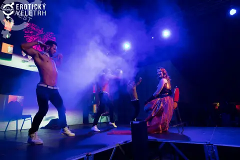 Erotický veletrh 2017 — fotografie 3 z 171