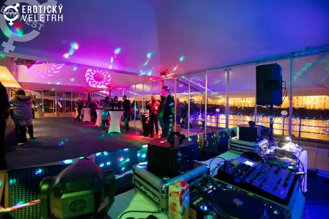 Erotický veletrh 2017 — fotografie 84 z 171