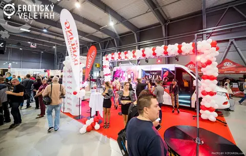 Erotický veletrh 2019 — fotografie 3 z 500