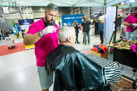 Erotický veletrh 2019 — fotografie 20 z 500