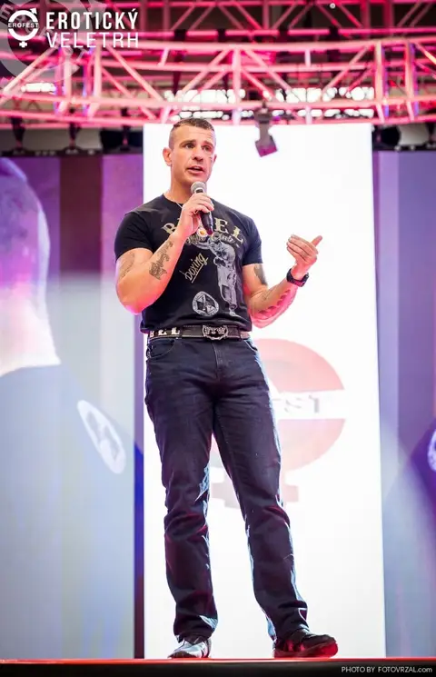 Erotický veletrh 2019 — fotografie 33 z 500