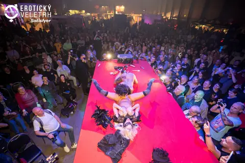 Erotický veletrh 2022 — fotografie 7 z 36