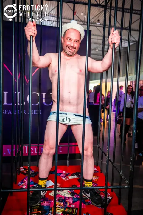 Erotický veletrh 2022 — fotografie 34 z 36