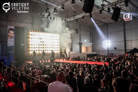 Erotický veletrh 2022 — fotografie 34 z 195