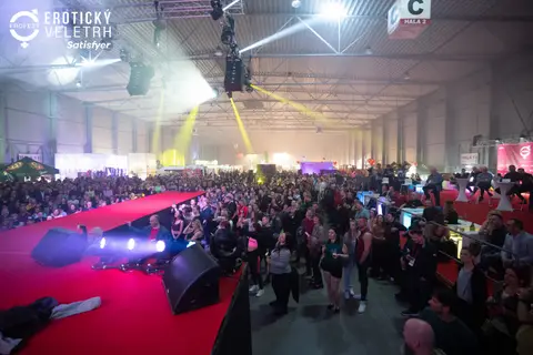 Erotický veletrh 2022 — fotografie 45 z 195