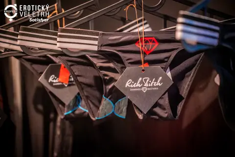 Erotický veletrh 2022 — fotografie 68 z 195