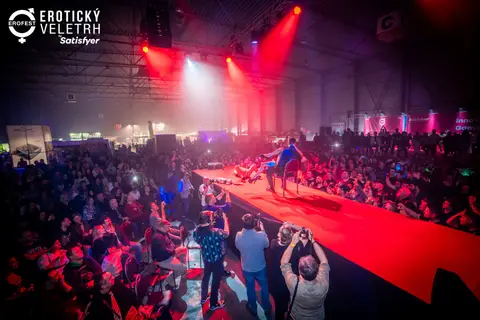 Erotický veletrh 2022 — fotografie 83 z 195