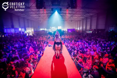 Erotický veletrh 2022 — fotografie 85 z 195