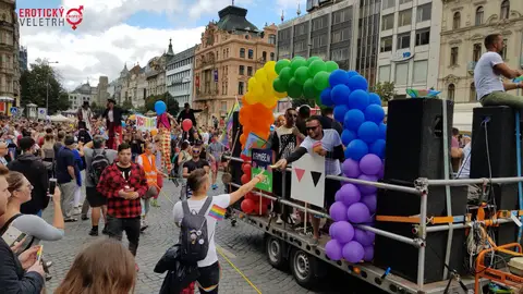 Prague Pride — archivní fotogalerie — fotografie 17 z 40
